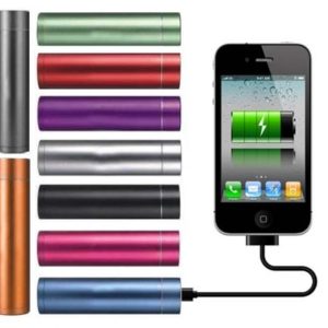 Externer Akku – Powerbank mit 2200 mAh (6 Farben) für 6,99€ (statt 12€)