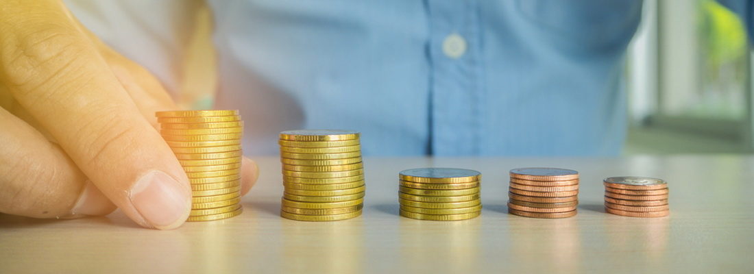 geld-spareb-muenzen-tuerme