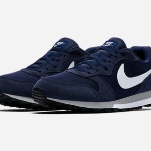 Nike MD Runner 2 Sneaker (blau oder schwarz) für 41,58€ (statt 51€)