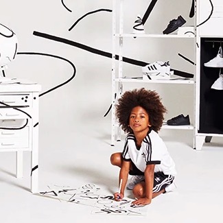 adidas: Artikel aus der "Back to School Kollektion" kaufen + 30% sparen