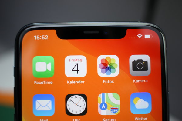 iPhone 11 Pro Notch