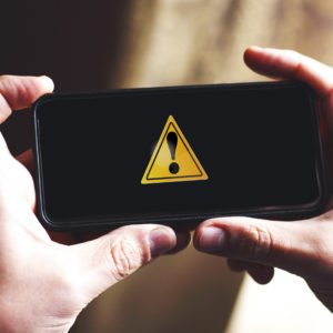 Smartphone_Angebote_Achtung