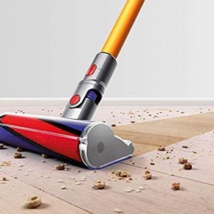Dyson V8 Absolute Akku-Handstaubsauger inkl. LED Fugendüse für 305,94€ (statt 349€)