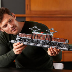 LEGO Creator Expert - Lokomotive Krokodil (10277) für 89,99€ (statt 100€)