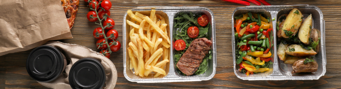 Take-Away-Essen in Einwegverpackung