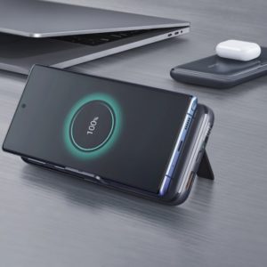 Aukey 20000 mAh Wireless Powerbank (10W &#043; 18W mit Kabel per PD / auch als Halterung nutzbar)
