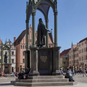 Lutherstadt_Denkmal