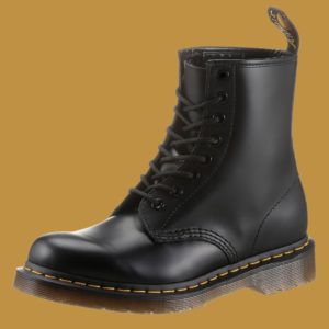 DR. MARTENS »1460 Smooth 8 Eye Boot« für 129,95€ (statt 152€)