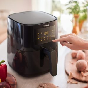 Philips Heiss­luft­frit­teu­se Essential HD9252/90 für 58,49€ (statt 70€)