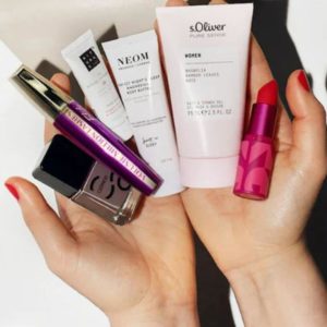 Douglas Valentinstagsbag 3 Originalgrößen & 3 Produktminis ab 89€ MBW