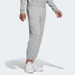 adidas Essentials FeelVivid Cotton French Terry Straight-Leg Jogginghose für 22€ (statt 43€)