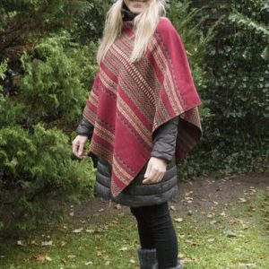 GRATIS Schnittmuster für ein Poncho für Mädchen und Frauen kostenlos downloaden bei Makerist
