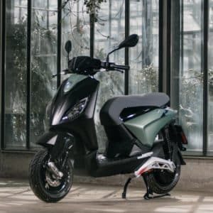 E-Roller Leasing ⚡️🛵 Piaggio 1 Elektro-Roller NUR 9€ / Monat (sofort verfügbar)