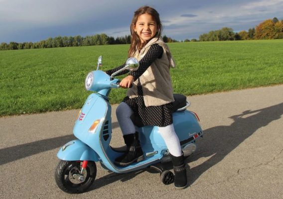 https://www.dealdoktor.de/app/uploads/2022/12/2022-12-20_06_22_34-JAMARA_Kinder_Roller_Ride-on_Vespa_GTS_125_Minimoto-568x400.jpg