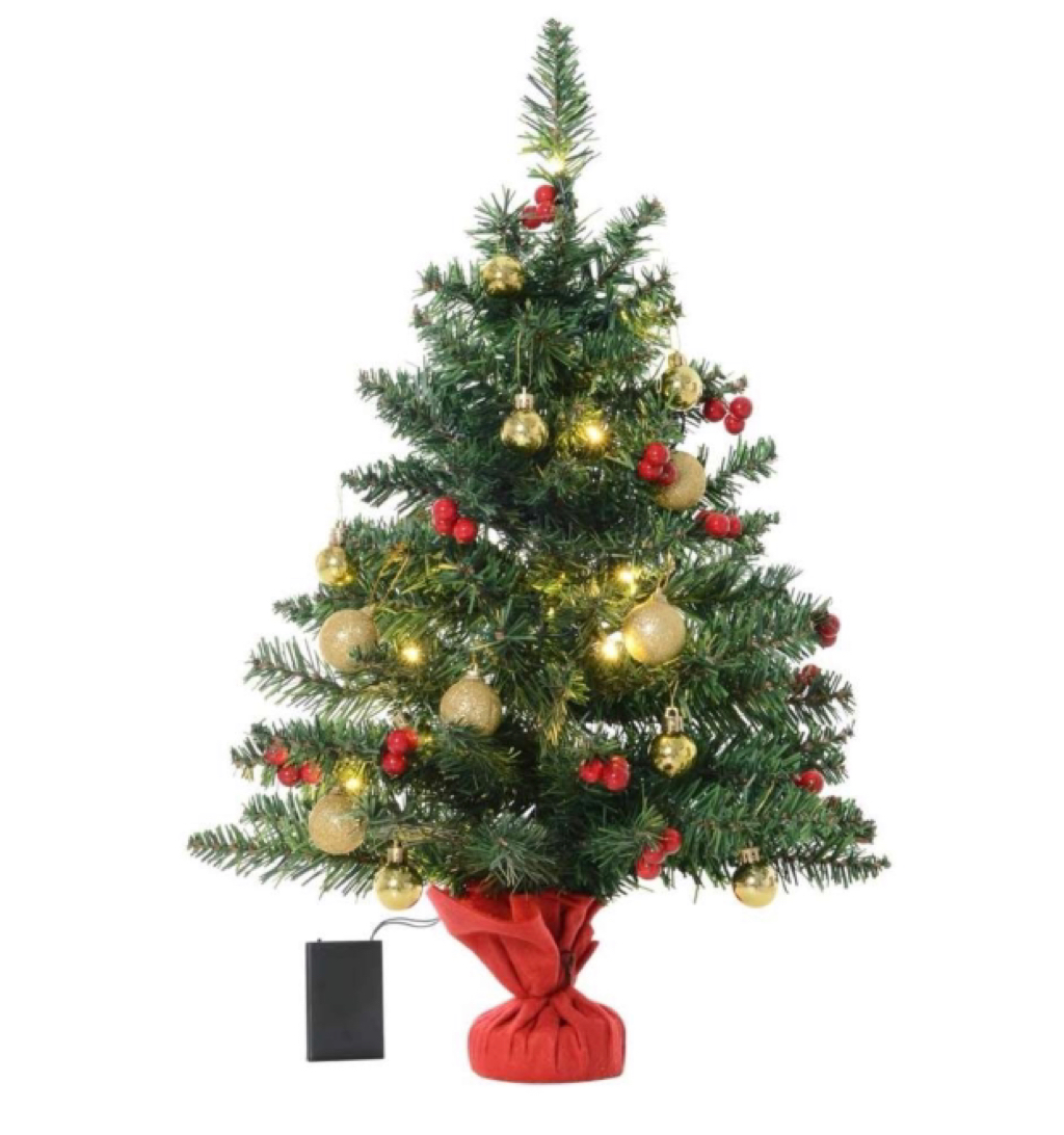 Weihnachtsbaum Christbaum mit Stechpalmenbeeren, Kugeln und LEDLichtern ( Kaufland)