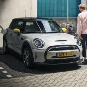 [Auto Abo] Mini Cooper SE Classic Trim (184 PS) für 339€ mtl. (inkl. Versicherung, TÜV, Wartung & Verschleiß)