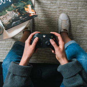 🎮 Xbox Wireless Controller in Weiß für 31,99€/ in Schwarz für 35,99€