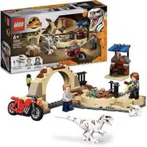 LEGO 76945 Jurassic World Atrociraptor: Motorradverfolgungsjagd Set für 11,86€ (statt 18€)