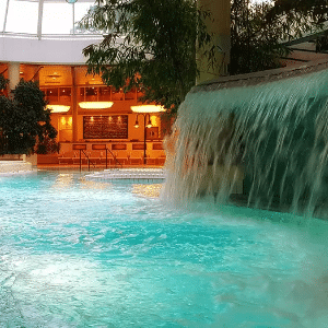 Tagesticket für die Westfalen-Therme mit Sauna- & Wasserwelt, Waldgarten und Salinarium für 18,90€ (statt 35€)