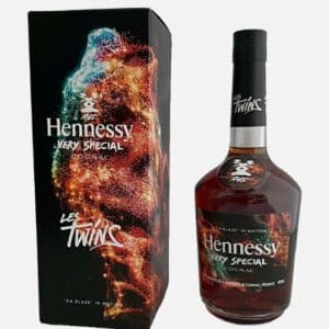 Hennessy VS Les Twins Design"Ca Blaze" 0,7L (40% Vol.) für 46,45€ inkl. Versand