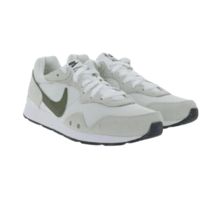 NIKE Venture Runner 👟 Herren Low Top Sneaker Beige/Weiß für 39,99€ (statt 90€)