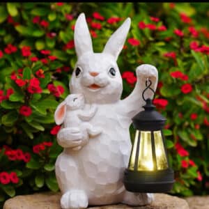 Hase Gartenfiguren mit Solarlampen für 6€(statt 11,99€)