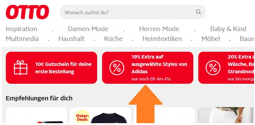 Orangener Pfeil zur Adidas-Aktion auf der OTTO-Startseite