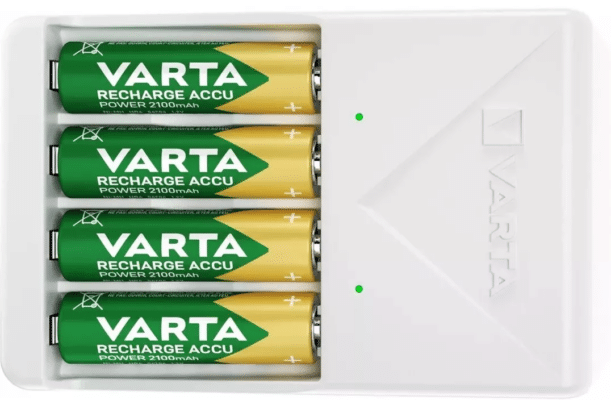 Varta Plug Charger Akkuladegerät mit je 4x AA-Akkus