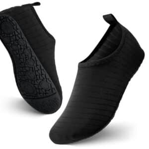 Wasserschuhe JOTO für Damen Herren Kinder für 8,79€ (statt 10,99€)