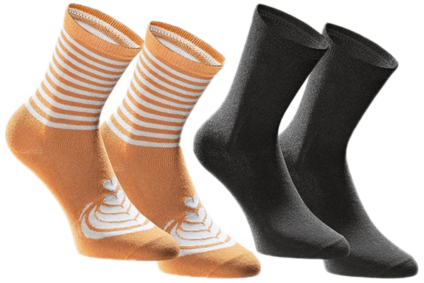 6 Paar Tastiq Baumwoll-Socken mit Latte Macchiato-Print in Kaffeebecher-Geschenkbox
