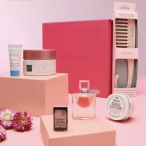 DOUGLAS: Muttertagsbox 💝 mit 6 Highlights geschenkt zu deinem Einkauf ab 119 €