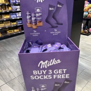 Gratis Milka Socken beim Kauf von 3 Milka Schokomilch (offline Deal/regional in Berlin 12439)