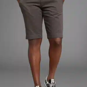 Bruno Banani Chinoshorts inkl. Gürtel in 3 verschiedenen Farben und Größen für 19,99€(statt 39,99€)