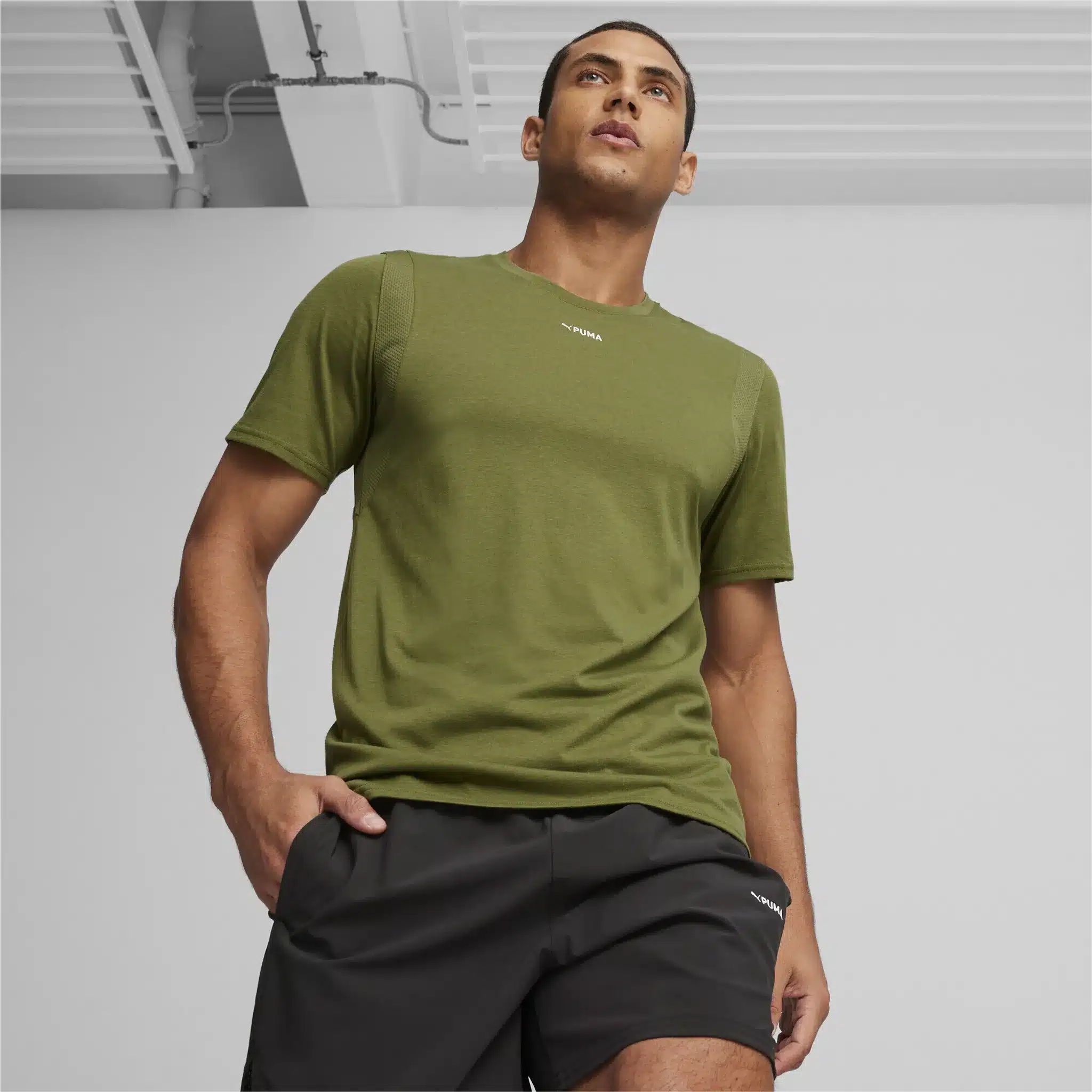 Thumbnail Puma Shirt FIT Triblend Ultrabre olive für 14,98€ (statt 21€)