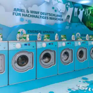 Gratis Waschen im Kaltwaschsalon und Ariel Packung dazu bekommen