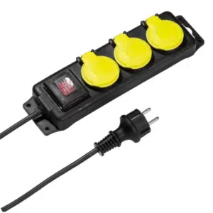 Vivanco 3-fach Outdoor-Steckdosenleiste mit Schalter für 11,99€ (statt 14€)