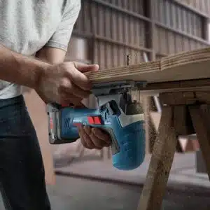 Thumbnail 🪚 Bosch Professional 18V System Akku Stichsäge GST 18V-125 S für 147,99€ (statt 189€)