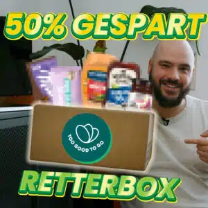 Dominik mit einer Retterbox, da steht "50% gespart Retterbox"