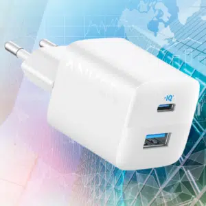 Anker 323 Ladegerät in Weiß in der Ansicht