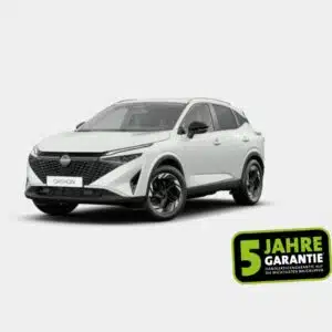 Nissan Qashqai SUV von vorne, unten rechts "5 Jahre Garantie"