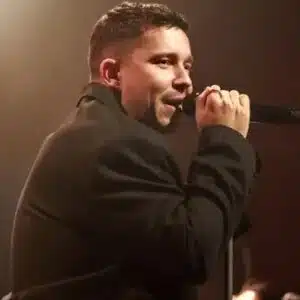 nico-santos-bei-einem-auftritt-archivbild-er-arbeitete-bereits-mit-helene-fischer-und-mark-foster-zusammen