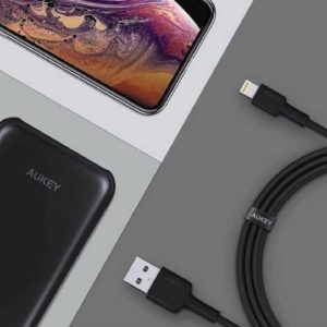Kabel_USB_zu_Lightning_geflochtenes_Nylon_2m_La_nge
