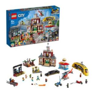 Lego City - Stadtplatz 60271 mit 1.517 Teilen für 134,89 € (statt 154,99 €).