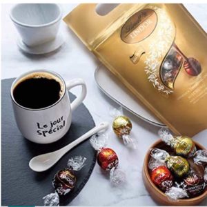 1 kg Lindt LINDOR 1 kg ab 14,49€ bei Amazon (Klassische Mischung / Weiß / Dunkle Schokolade / Haselnuss)