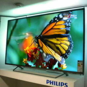 Preisfehler?  Philips 55PUS7303 Ambilight 3-seitig 4K UHD TV Smart TV NEU OVP @eBay für 302 € (statt 544,43 €)